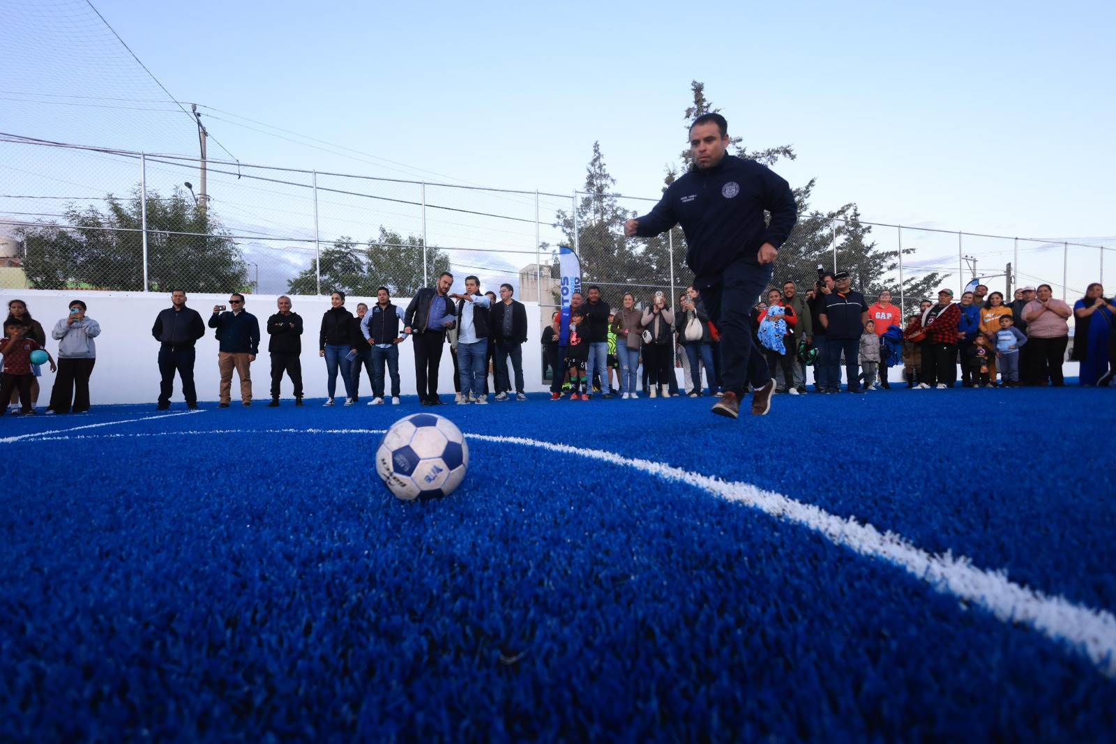 REMODELA MIGUEL VARELA CANCHA DE FUTBOL “JARDINES DEL SOL”