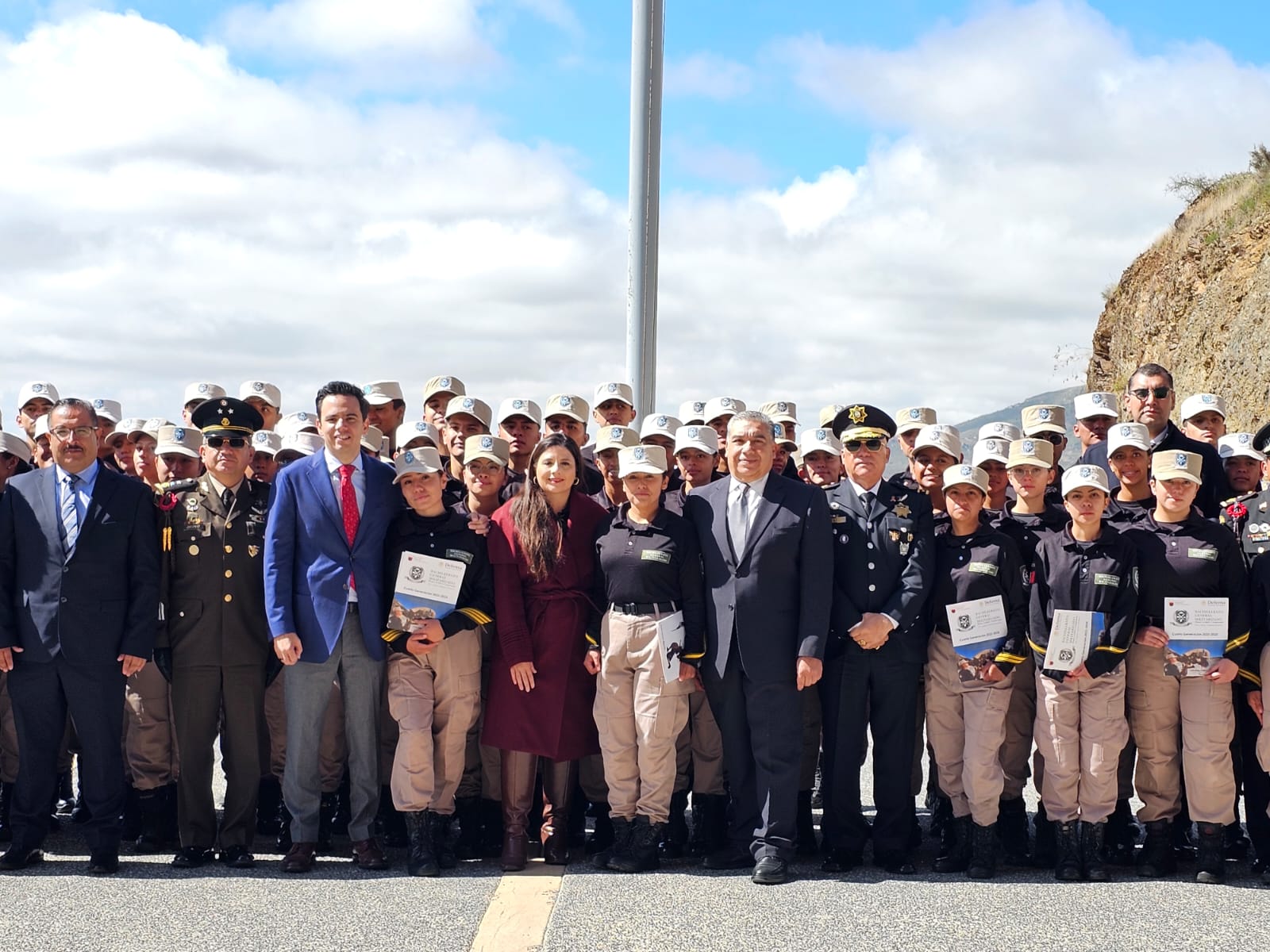 Egresan 115 cadetes del Bachillerato General Militar