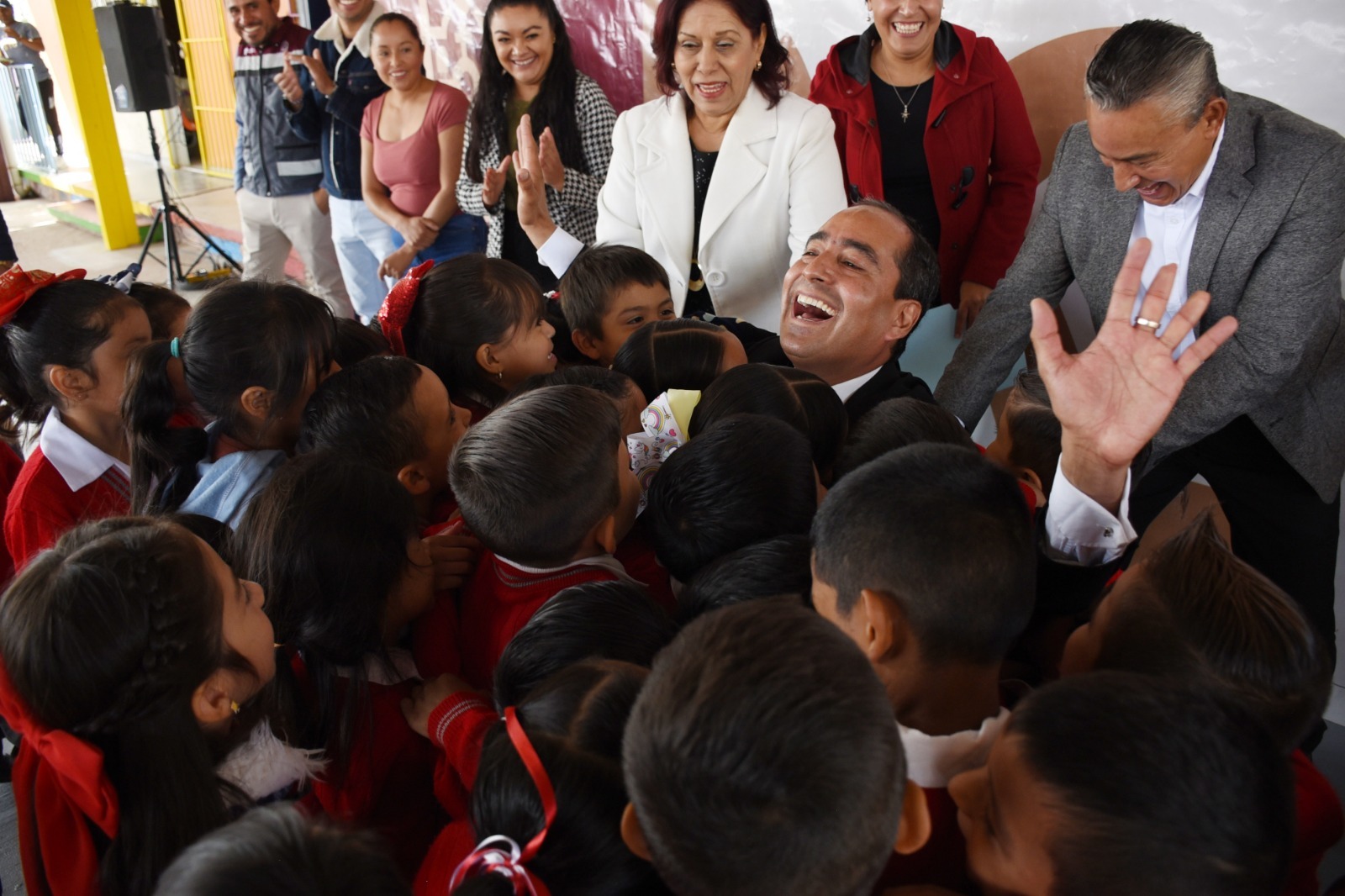 Beneficia Pepe Saldívar a Jardín de Niños de la colonia Ojo de Agua de la Palma con nueva aula didáctica.