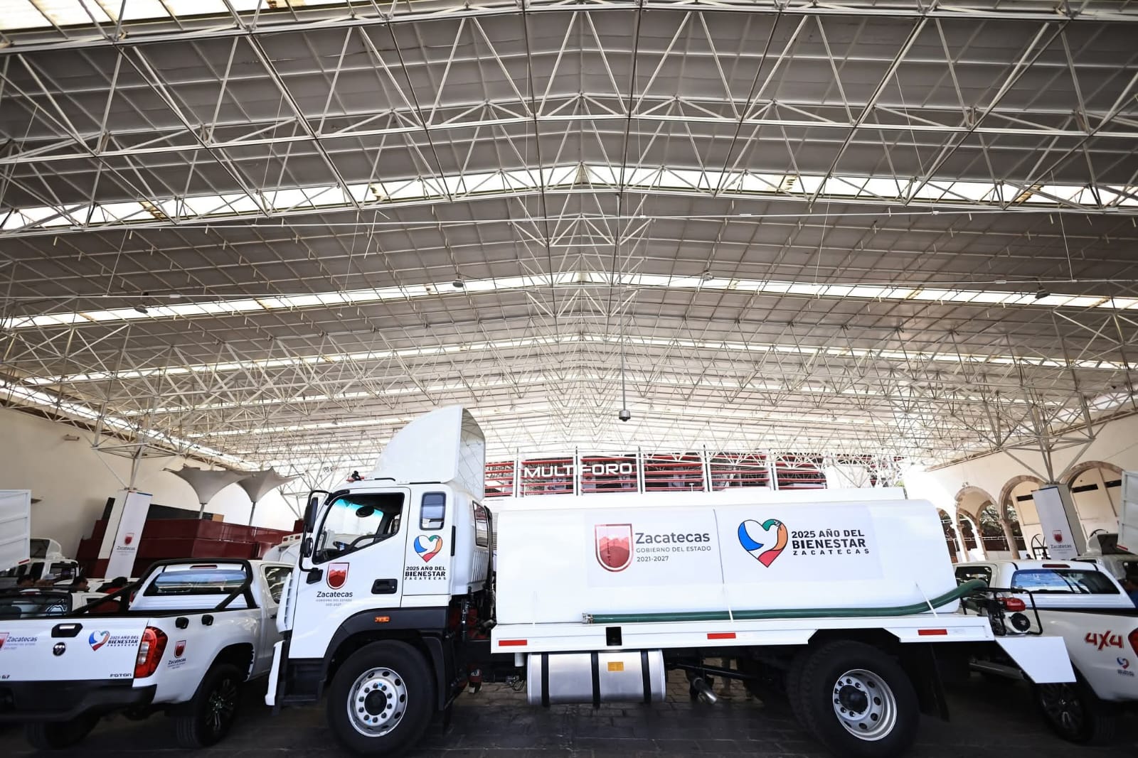 Fortalece Gobernador David Monreal a municipios con entrega de 26 unidades vehiculares mediante esquema peso a peso