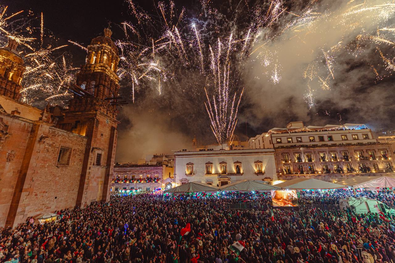 “¡Viva la Independencia! ¡Viva la unidad del pueblo! ¡Viva Zacatecas! ¡Viva México!”, grita el Gobernador David Monreal