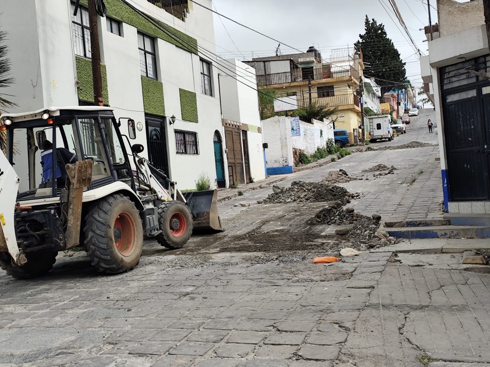 Mantiene Guadalupe trabajos de bacheo en calles, colonias y avenidas