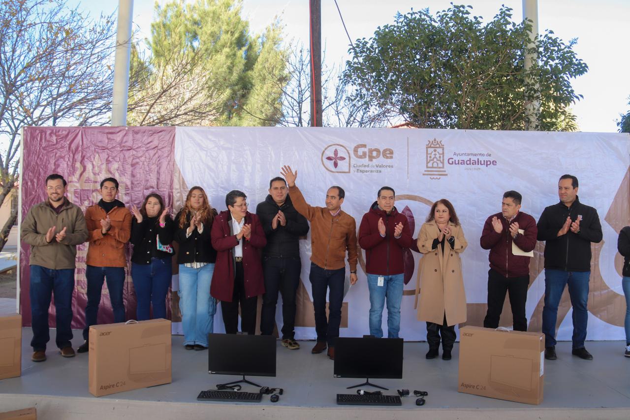 Programa 2×1 fortalece progreso académico de Telesecundaria