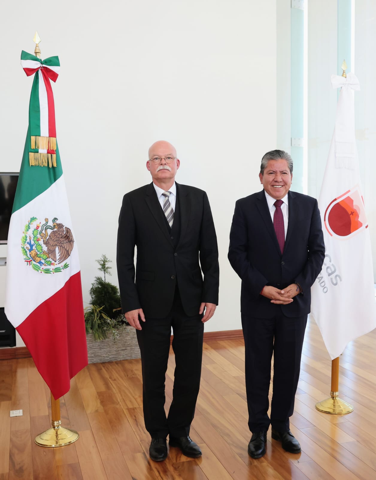 Para fortalecer la colaboración en sectores estratégicos, el Gobernador David Monreal recibe a Embajador de Alemania en México, Clemens von Goetze