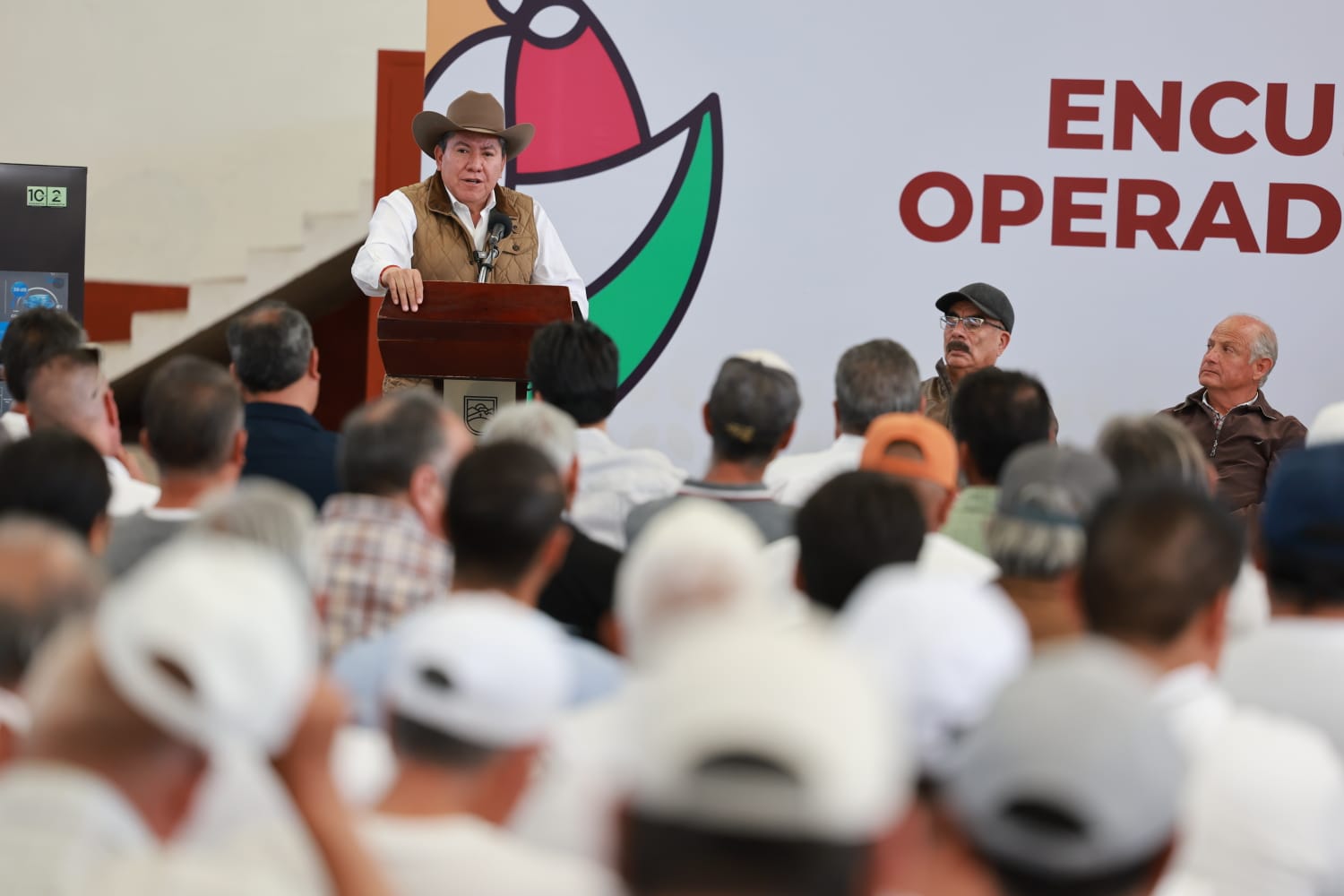 En justicia con las trabajadoras del volante, anuncia Gobernador David Monreal concesiones de taxi para mujeres