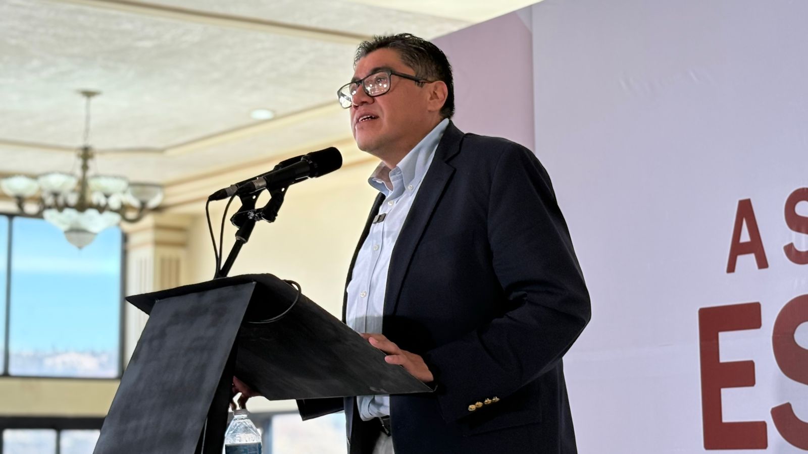 “A MANO ALZADA” MAS DE DOS MIL PERSONAS, ALIENTAN A SAÚL MONREAL A SEGUIR ADELANTE