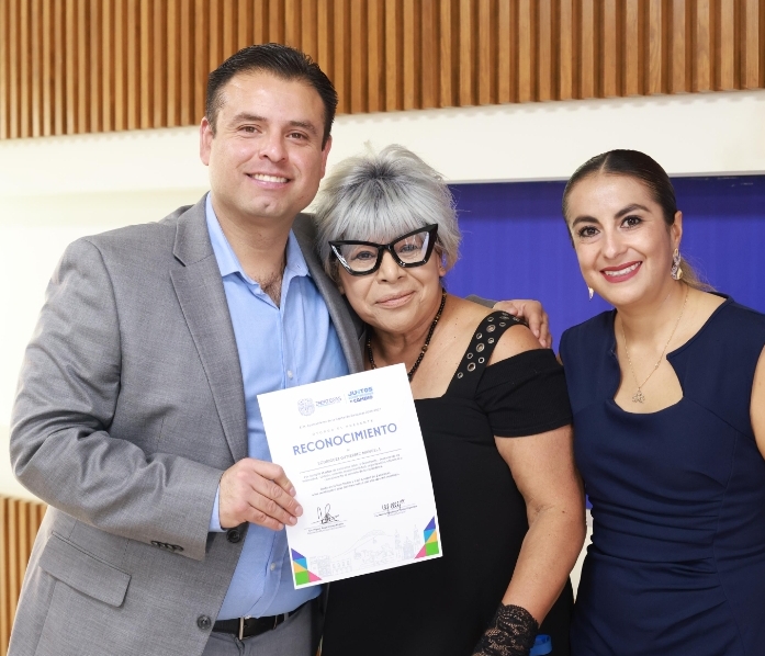 Miguel Varela, encabeza ceremonia de reconocimiento a trabajadores del Ayuntamiento, destaca trayectoria, compromiso y vocación de servicio en favor de la ciudadanía