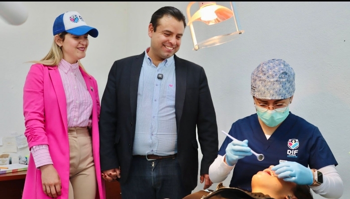 Inaugura Miguel Varela Obras de rehabilitación DIF Capital