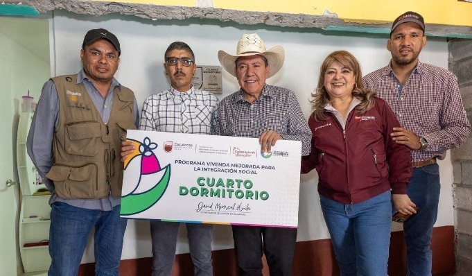 Entrega Gobernador David Monreal cuartos dormitorio en Concepción del Oro y anuncia programa de rescate de viviendas