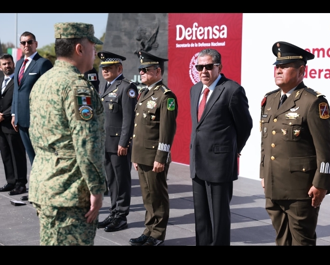 Gobernador David Monreal da la bienvenida a Armando Toscano Yáñez como comandante interino de la Decimoprimera Zona Militar