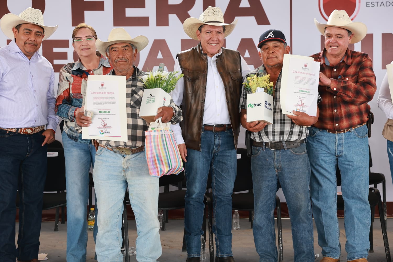 Con respaldo total al campo zacatecano, lleva Gobernador David Monreal Ávila la 3ª Expo Feria Regional Agropecuaria a Pinos
