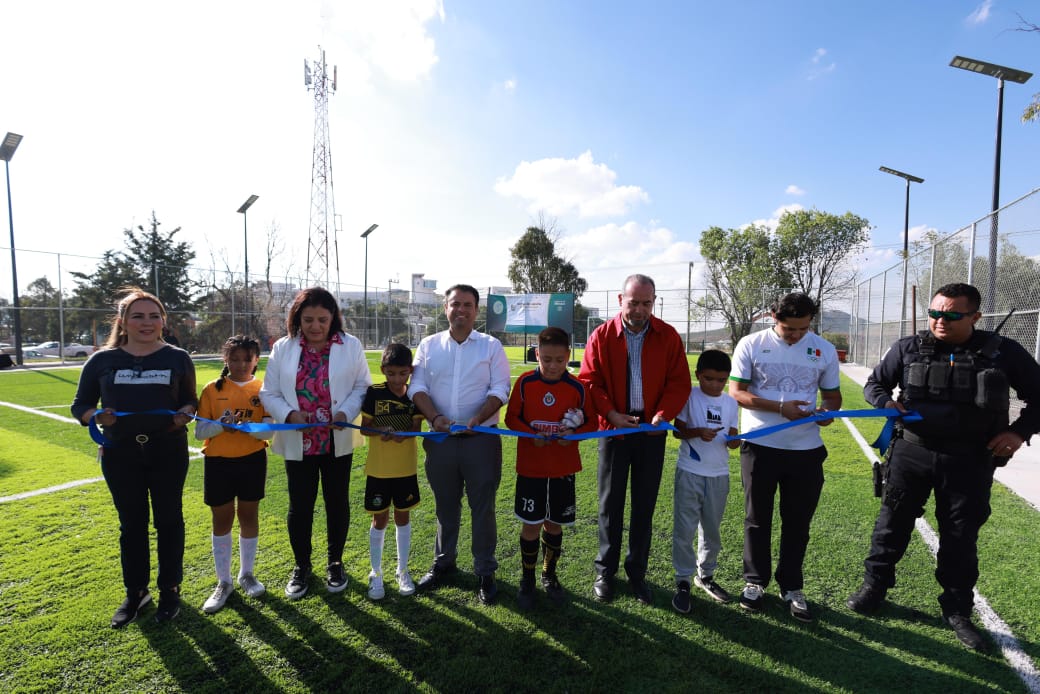 Miguel Varela inaugura dos nuevas canchas y suma 14 espacios deportivos rehabilitados en la capital