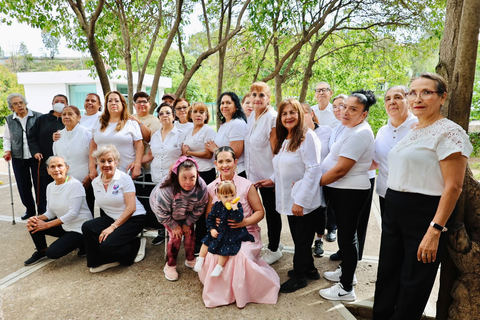DIF CAPITALINO CLAUSURA ACTIVIDADES DEL GRUPO DE ADULTOS MAYORES FLORECER 