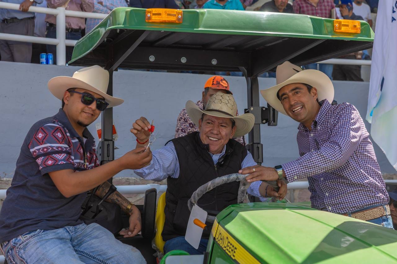 Lo que verdaderamente le da estabilidad a los pueblos de Zacatecas es la ganadería y la agricultura»: Gobernador David Monreal Ávila 
