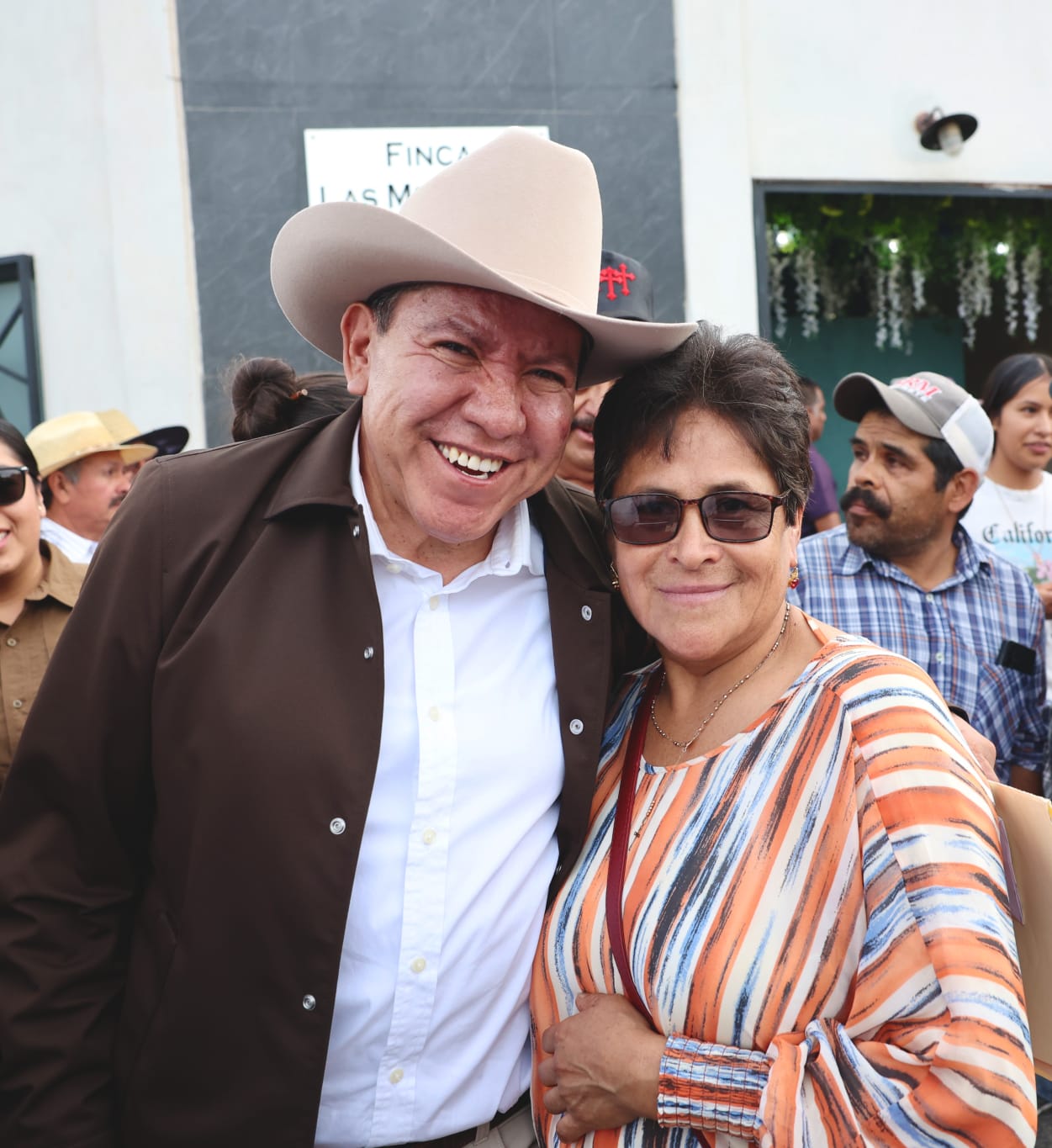 Entrega Gobernador David Monreal calles pavimentadas en Chaparrosa, Villa de Cos
