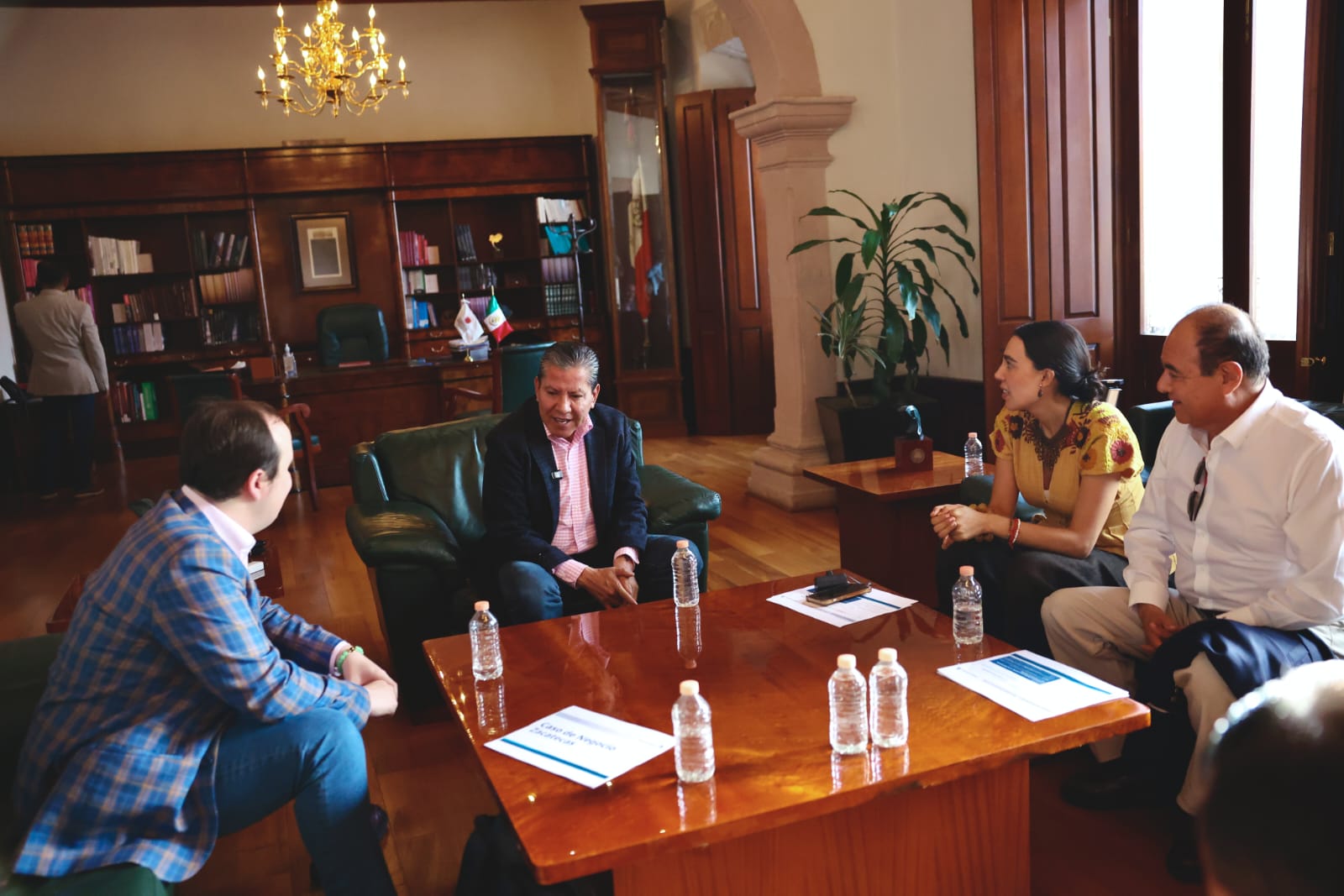Fortalece Gobernador David Monreal conectividad aérea de Zacatecas con nuevo vuelo a Ciudad de México