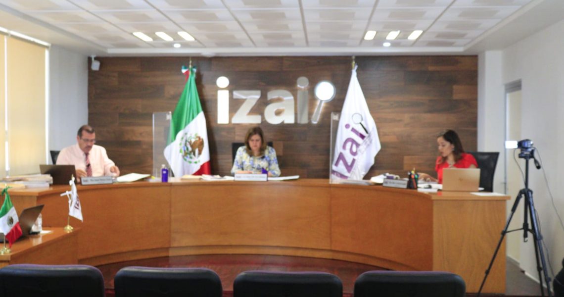 Los comisionados del IZAI en sesión ordinaria de Pleno